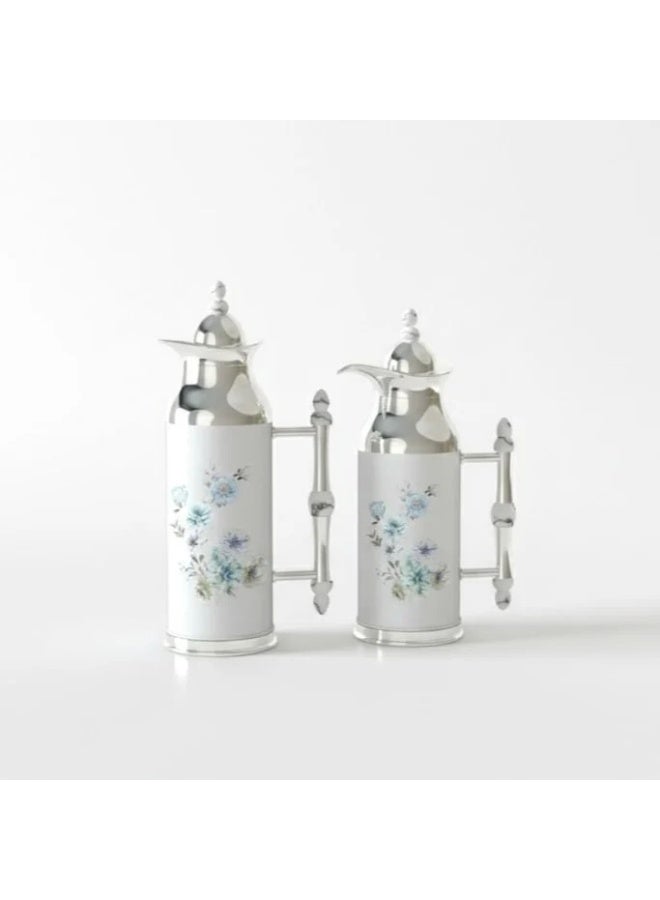 ريفان طقم ترامس فضي مزخرف بنقوش زهور زرقاء ناعمة ❄️🌼 | قطعتان (1 لتر + 0.7 لتر) - Image 3